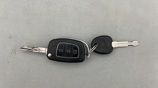 Used 2015 Hyundai Elite i20 [2014-2018] Magna 1.2 Petrol Manual extra CAR KEY VIEW