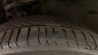 Used 2016 Skoda Superb [2016-2019] L&K TSI AT Petrol Automatic tyres RIGHT FRONT TYRE TREAD VIEW