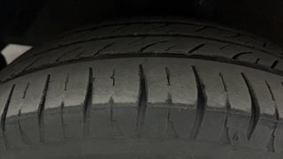 Used 2014 Hyundai i20 [2012-2014] Asta 1.4 CRDI Diesel Manual tyres LEFT FRONT TYRE TREAD VIEW