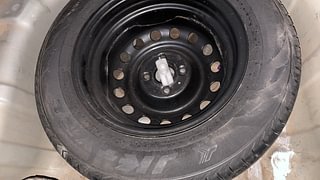 Used 2011 Hyundai i20 [2008-2012] Asta 1.2 Petrol Manual tyres SPARE TYRE VIEW