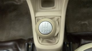 Used 2016 Maruti Suzuki Ertiga [2015-2018] ZXI Petrol Manual interior GEAR  KNOB VIEW
