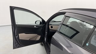 Used 2019 Hyundai Grand i10 [2017-2020] Sportz AT 1.2 Kappa VTVT Petrol Automatic interior LEFT FRONT DOOR OPEN VIEW