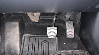Used 2021 Kia Sonet GTX Plus 1.0 iMT Petrol Manual interior PEDALS VIEW