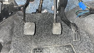 Used 2018 Maruti Suzuki Alto 800 LXi Petrol Manual interior PEDALS VIEW