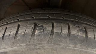 Used 2019 Maruti Suzuki Swift [2017-2021] VXI AMT Petrol Automatic tyres LEFT FRONT TYRE TREAD VIEW