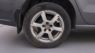 Used 2013 volkswagen Vento 1.6L Highline Diesel Diesel Manual tyres RIGHT REAR TYRE RIM VIEW