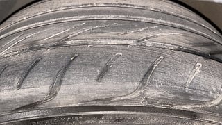 Used 2013 volkswagen Vento 1.6L Highline Diesel Diesel Manual tyres LEFT FRONT TYRE TREAD VIEW