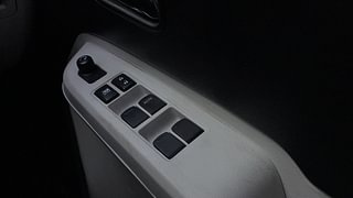 Used 2022 Maruti Suzuki Ignis Delta MT Petrol Petrol Manual top_features Central locking