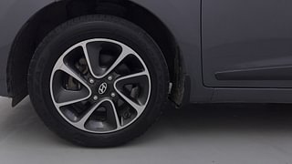 Used 2018 Hyundai Grand i10 [2017-2020] Sportz (O) AT 1.2 Kappa VTVT Petrol Automatic tyres LEFT FRONT TYRE RIM VIEW
