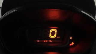 Used 2018 Renault Kwid [2015-2019] 1.0 RXT AMT Opt Petrol Automatic interior CLUSTERMETER VIEW