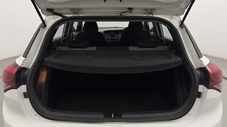Used 2015 Hyundai Elite i20 [2014-2018] Asta 1.2 Petrol Manual interior DICKY INSIDE VIEW