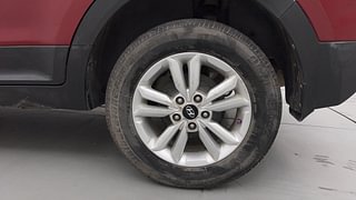 Used 2016 Hyundai Creta [2015-2018] 1.6 SX Plus Petrol Petrol Manual tyres LEFT REAR TYRE RIM VIEW
