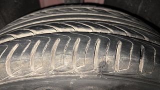 Used 2016 Volvo V40 Cross Country [2013-2018] T4 Momentum Petrol Automatic tyres RIGHT REAR TYRE TREAD VIEW