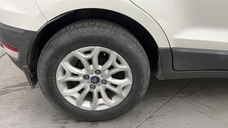 Used 2014 Ford EcoSport [2013-2015] Titanium 1.5L Ti-VCT Petrol Manual tyres RIGHT REAR TYRE RIM VIEW