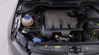 Used 2013 volkswagen Vento 1.6L Highline Diesel Diesel Manual engine ENGINE RIGHT SIDE VIEW
