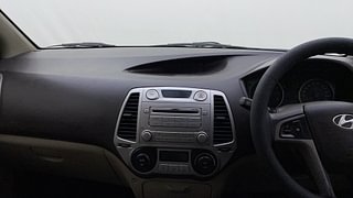 Used 2011 Hyundai i20 [2008-2012] Asta 1.2 Petrol Manual interior MUSIC SYSTEM & AC CONTROL VIEW