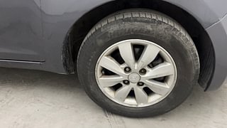 Used 2014 Hyundai i20 [2012-2014] Asta 1.4 CRDI Diesel Manual tyres RIGHT FRONT TYRE RIM VIEW