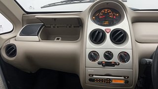 Used 2015 Tata Nano [2014-2018] Twist XT Petrol Petrol Manual interior MUSIC SYSTEM & AC CONTROL VIEW