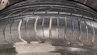 Used 2011 Hyundai i20 [2008-2012] Asta 1.2 Petrol Manual tyres RIGHT REAR TYRE TREAD VIEW