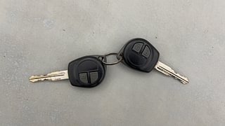 Used 2015 Maruti Suzuki Swift [2011-2017] VXi Petrol Manual extra CAR KEY VIEW
