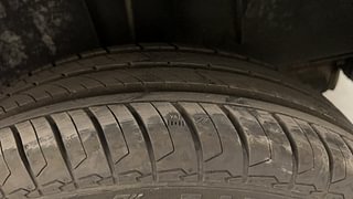 Used 2020 Renault Triber RXZ Petrol Manual tyres LEFT REAR TYRE TREAD VIEW