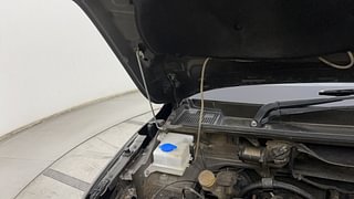 Used 2019 Renault Kwid [2017-2019] RXT 1.0 SCE Special (O) Petrol Manual engine ENGINE RIGHT SIDE HINGE & APRON VIEW