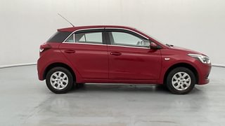 Used 2015 Hyundai Elite i20 [2014-2018] Magna 1.2 Petrol Manual exterior RIGHT SIDE VIEW