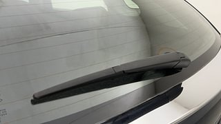 Used 2017 Maruti Suzuki Baleno [2015-2019] Zeta Petrol+CNG (Outside FItted) Petrol+cng Manual top_features Rear wiper