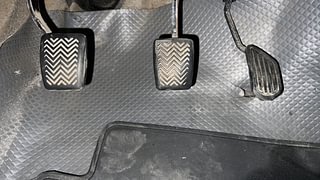 Used 2016 Toyota Etios [2010-2017] VD Diesel Manual interior PEDALS VIEW