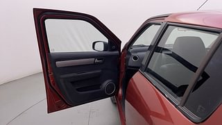 Used 2010 Maruti Suzuki Swift [2007-2011] VXi Petrol Manual interior LEFT FRONT DOOR OPEN VIEW