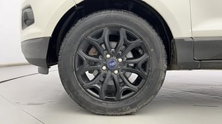 Used 2016 Ford EcoSport [2015-2017] Titanium 1.5L Ti-VCT AT Petrol Automatic tyres LEFT FRONT TYRE RIM VIEW