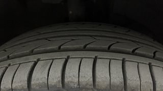 Used 2017 Maruti Suzuki Baleno [2015-2019] Zeta AT Petrol Petrol Automatic tyres RIGHT FRONT TYRE TREAD VIEW
