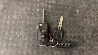 Used 2013 Volkswagen Polo [2010-2014] Comfortline 1.2L (P) Petrol Manual extra CAR KEY VIEW