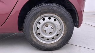 Used 2014 Hyundai i10 [2010-2016] Era Petrol Petrol Manual tyres LEFT REAR TYRE RIM VIEW