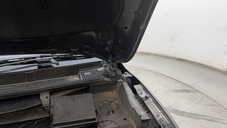 Used 2019 Renault Kwid [2017-2019] RXT 1.0 SCE Special (O) Petrol Manual engine ENGINE LEFT SIDE HINGE & APRON VIEW