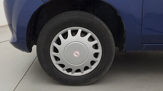 Used 2014 Maruti Suzuki Alto 800 [2012-2016] Lxi Petrol Manual tyres LEFT FRONT TYRE RIM VIEW