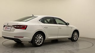 Used 2016 Skoda Superb [2016-2019] L&K TSI AT Petrol Automatic exterior RIGHT REAR CORNER VIEW