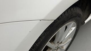 Used 2017 Volkswagen Ameo [2016-2020] Highline1.2L (P) Petrol Manual dents MINOR SCRATCH