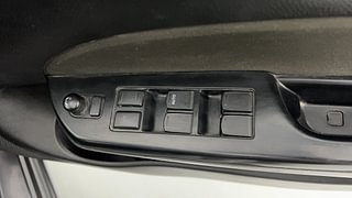Used 2015 Maruti Suzuki Swift [2011-2017] VXi Petrol Manual top_features Power windows