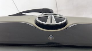 Used 2021 Tata Nexon XZ Plus (O) Petrol Manual top_features Rear camera