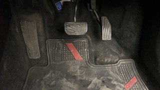 Used 2019 Maruti Suzuki Swift [2017-2021] VXI AMT Petrol Automatic interior PEDALS VIEW