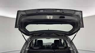 Used 2015 Maruti Suzuki Swift [2011-2017] VXi Petrol Manual interior DICKY DOOR OPEN VIEW