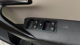 Used 2013 Volkswagen Polo [2010-2014] Comfortline 1.2L (P) Petrol Manual top_features Power windows