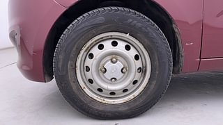 Used 2014 Hyundai i10 [2010-2016] Era Petrol Petrol Manual tyres LEFT FRONT TYRE RIM VIEW
