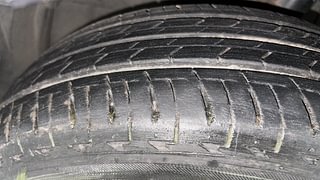 Used 2016 honda Jazz VX Petrol Manual tyres LEFT FRONT TYRE TREAD VIEW