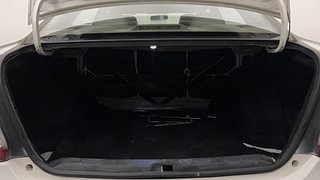 Used 2016 Toyota Etios [2010-2017] VD Diesel Manual interior DICKY INSIDE VIEW