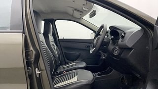 Used 2018 Renault Kwid [2015-2019] 1.0 RXT AMT Opt Petrol Automatic interior RIGHT SIDE FRONT DOOR CABIN VIEW