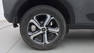 Used 2022 Tata Nexon XZ Plus (O) Petrol Manual tyres RIGHT REAR TYRE RIM VIEW