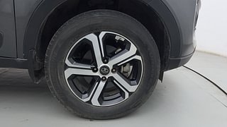 Used 2022 Tata Nexon XZ Plus (O) Petrol Manual tyres RIGHT FRONT TYRE RIM VIEW