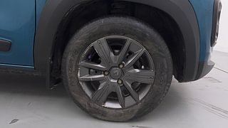 Used 2021 Renault Kwid CLIMBER 1.0 Opt Petrol Manual tyres RIGHT FRONT TYRE RIM VIEW